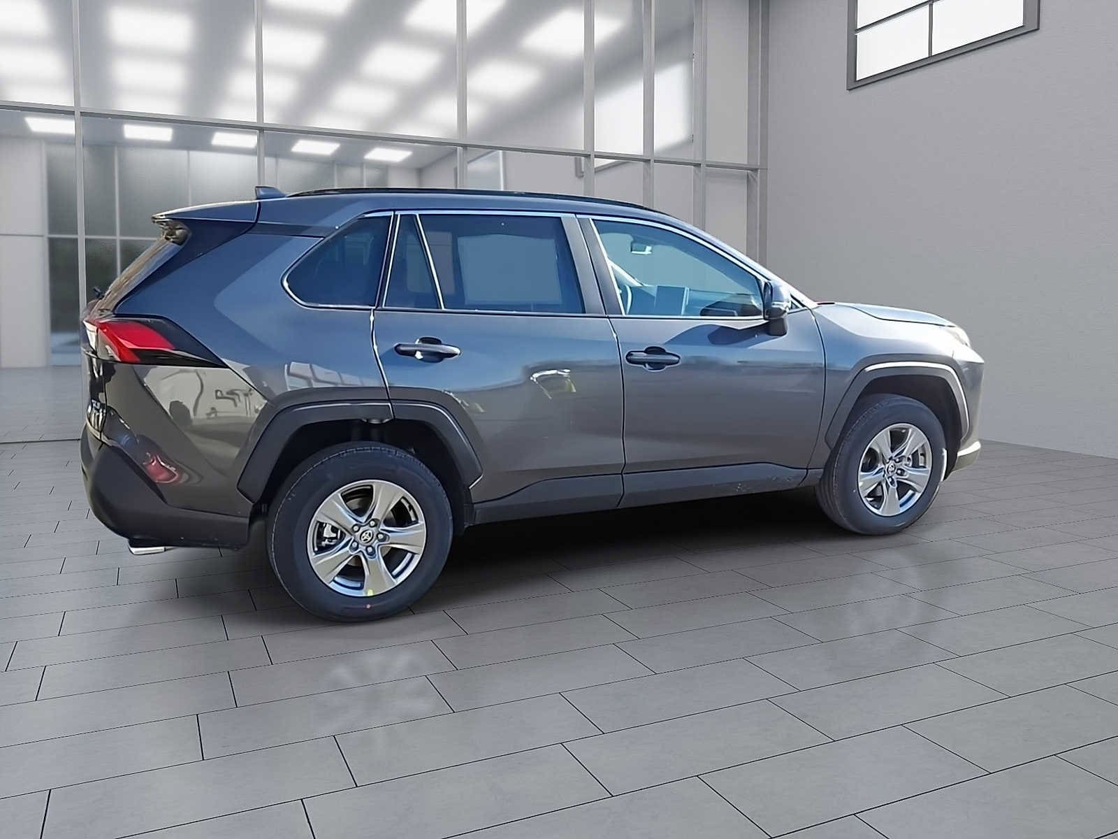 Thumbnail: 2025 Toyota RAV4 - 7