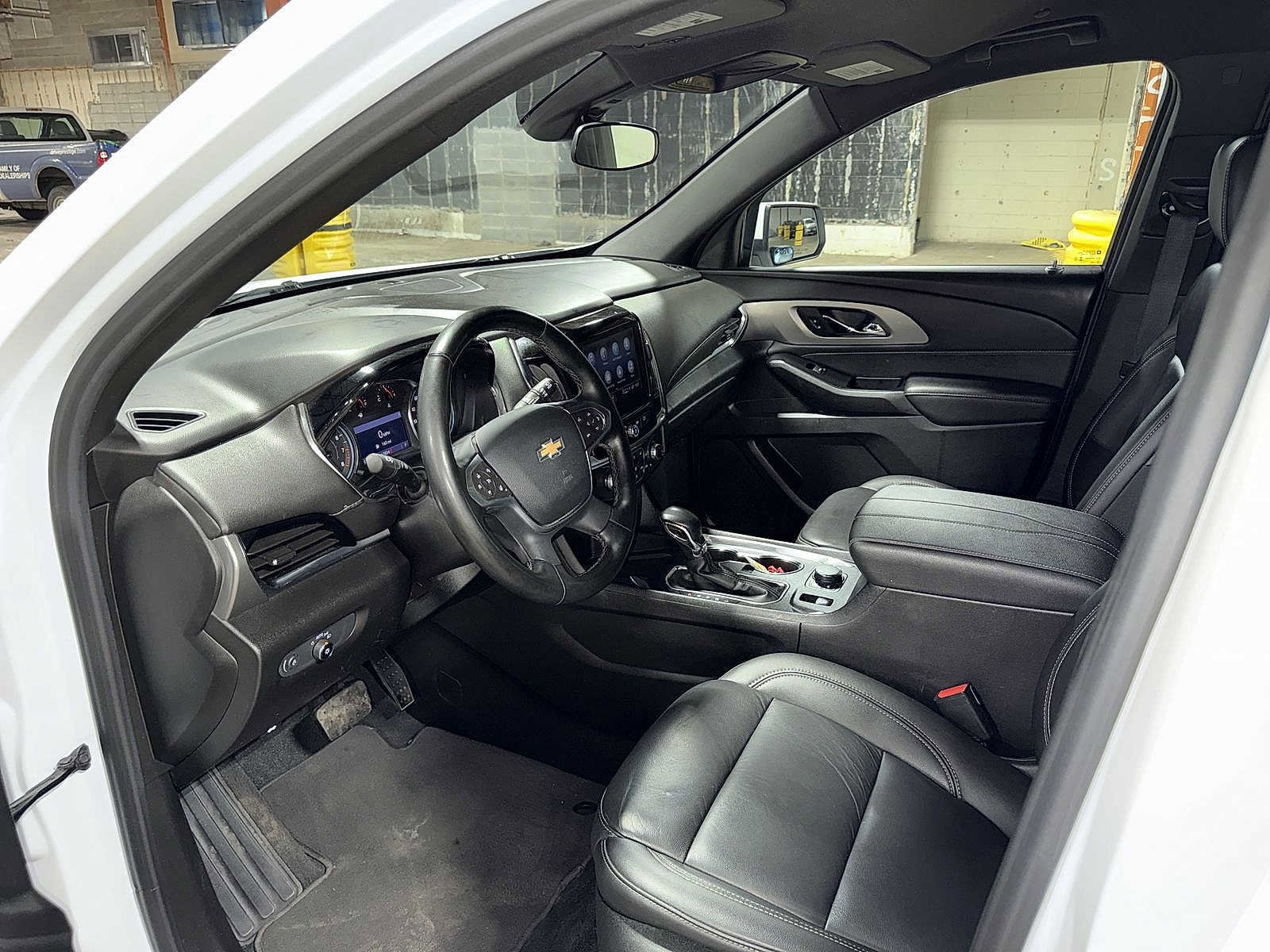 Thumbnail: 2023 Chevrolet Traverse - 29