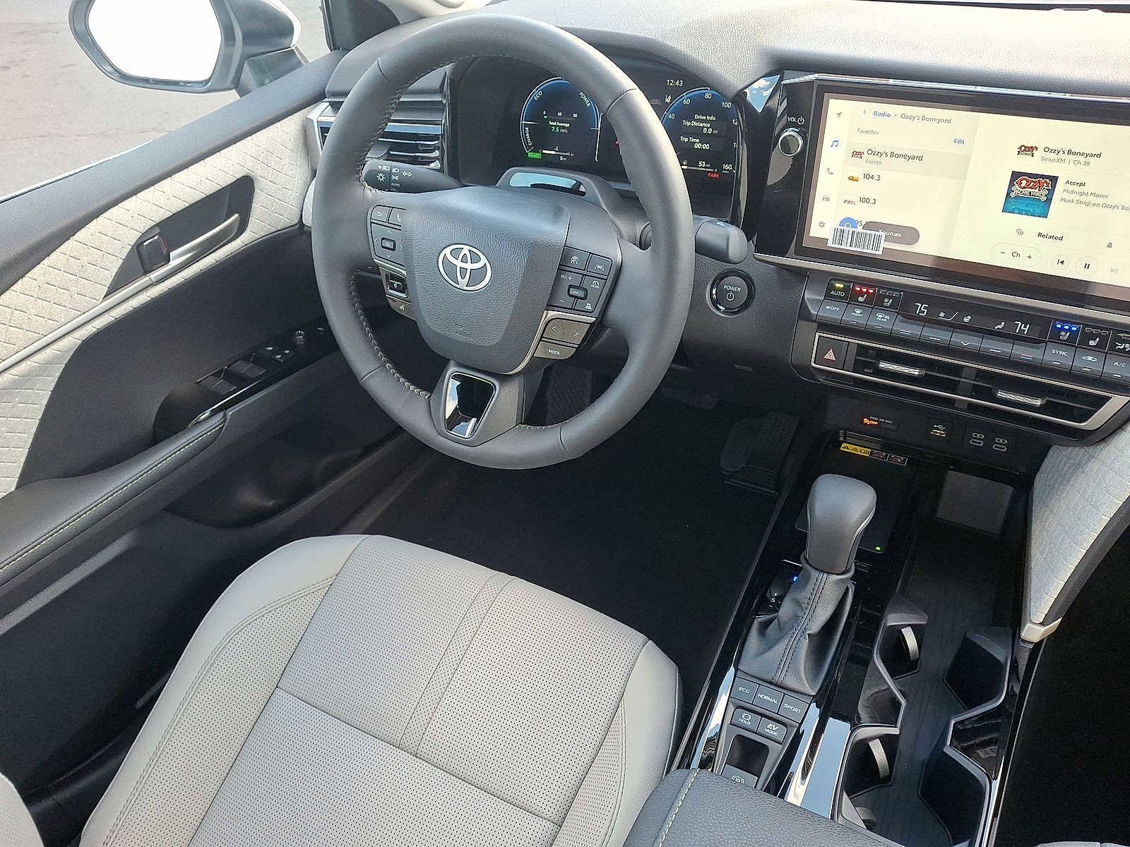 Thumbnail: 2026 Toyota Camry - 15