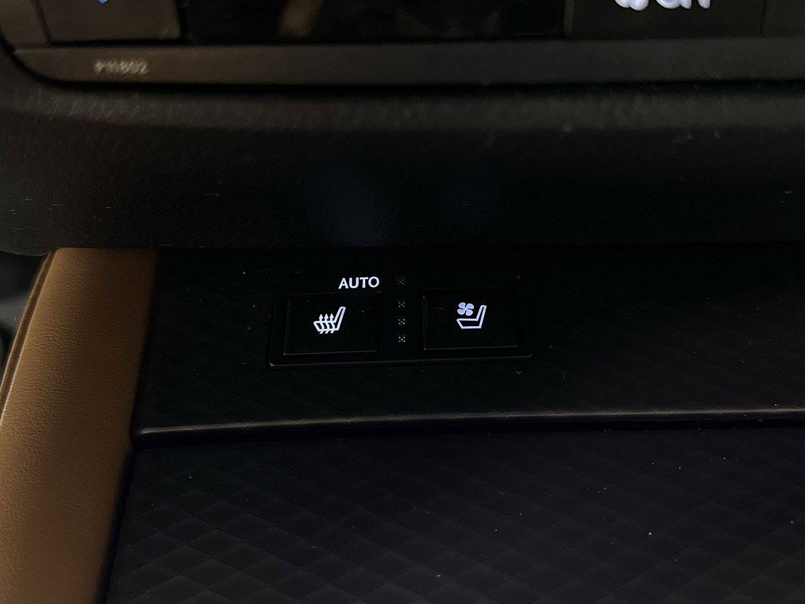 Thumbnail: 2018 Lexus GS - 33