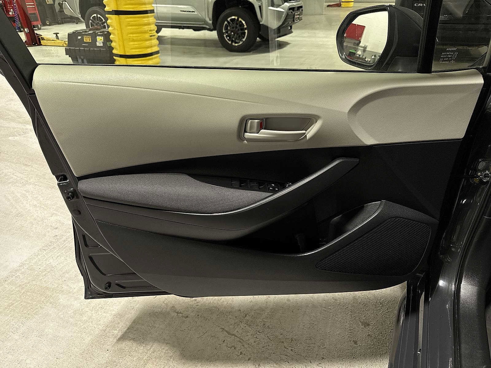 Thumbnail: 2024 Toyota Corolla - 28