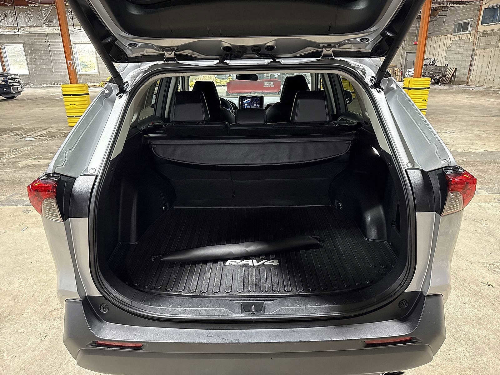 Thumbnail: 2024 Toyota RAV4 - 11