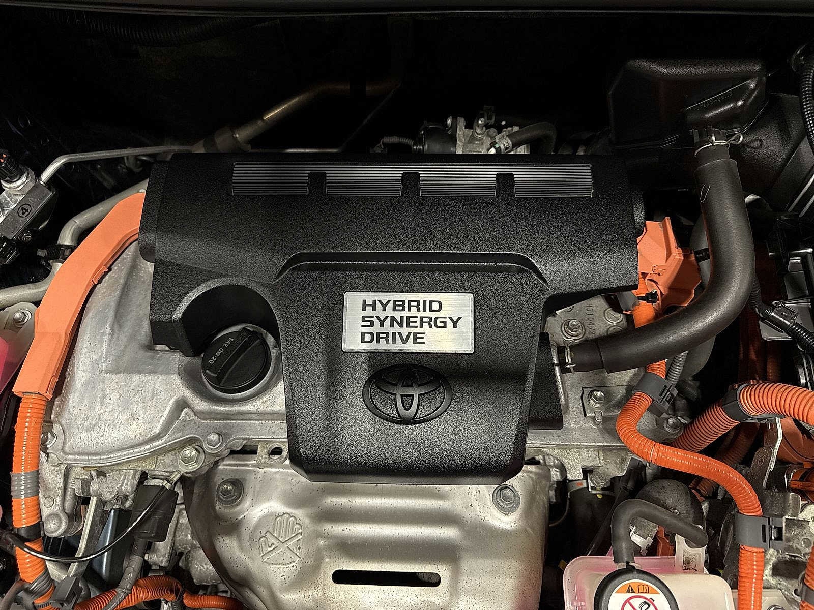 Thumbnail: 2018 Toyota RAV4 - 12