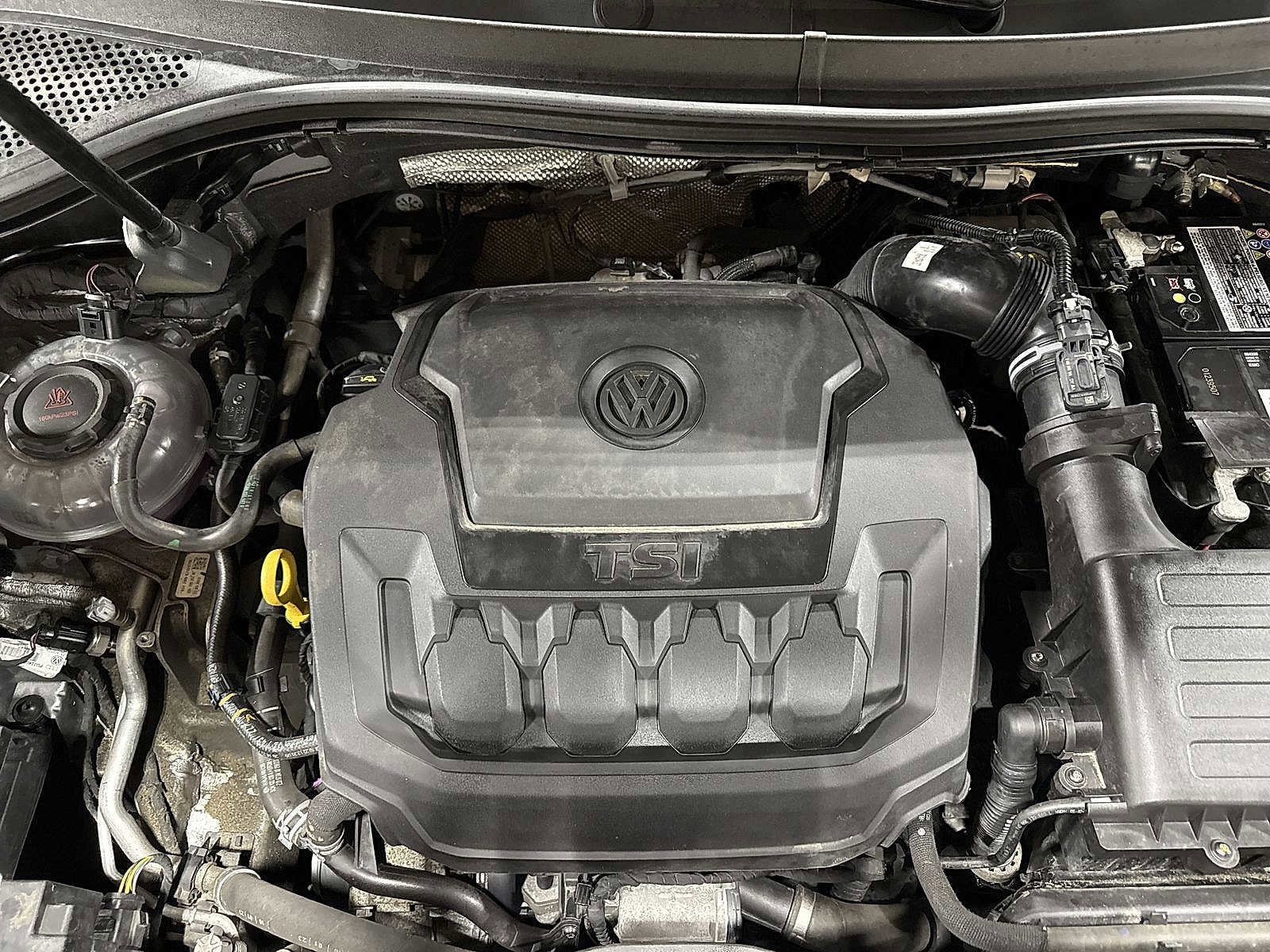 Thumbnail: 2023 Volkswagen Tiguan - 11