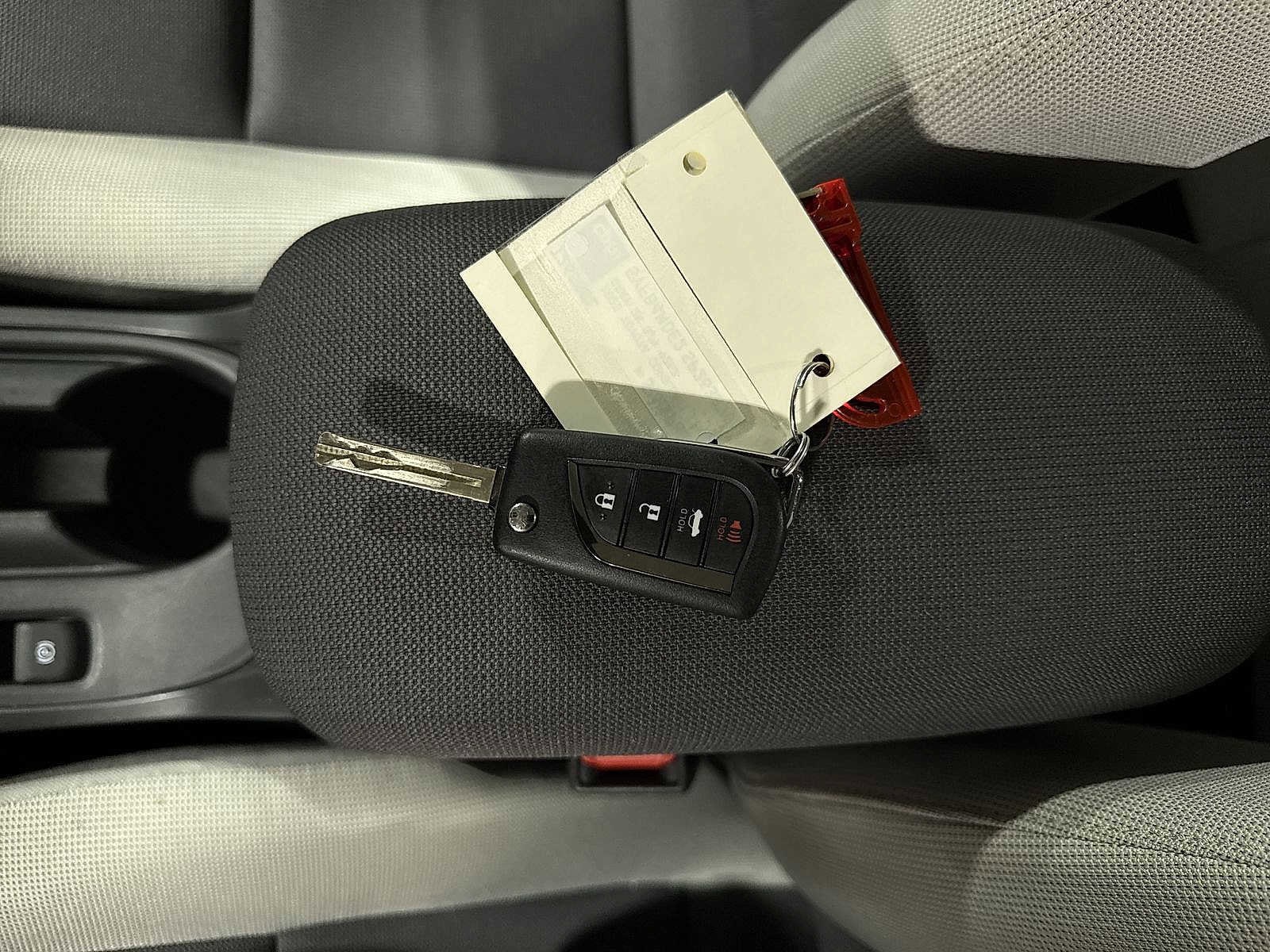 Thumbnail: 2025 Toyota Corolla - 31