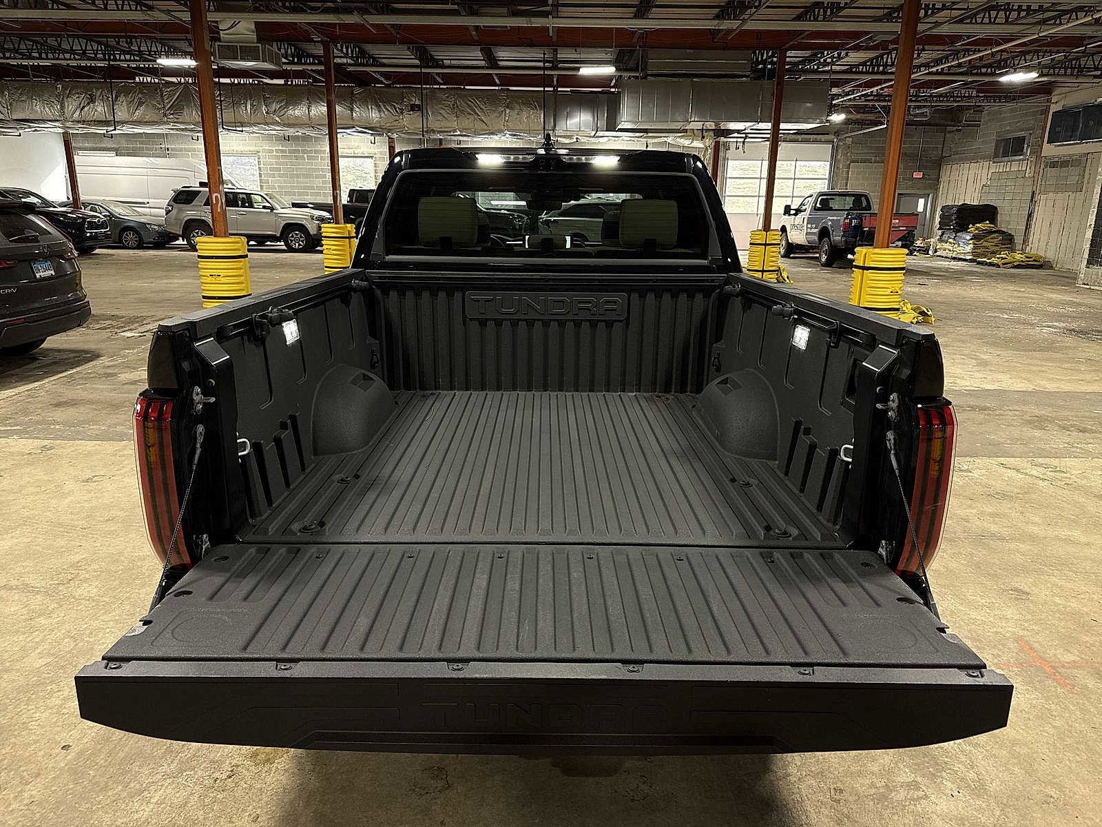 Thumbnail: 2023 Toyota Tundra - 11