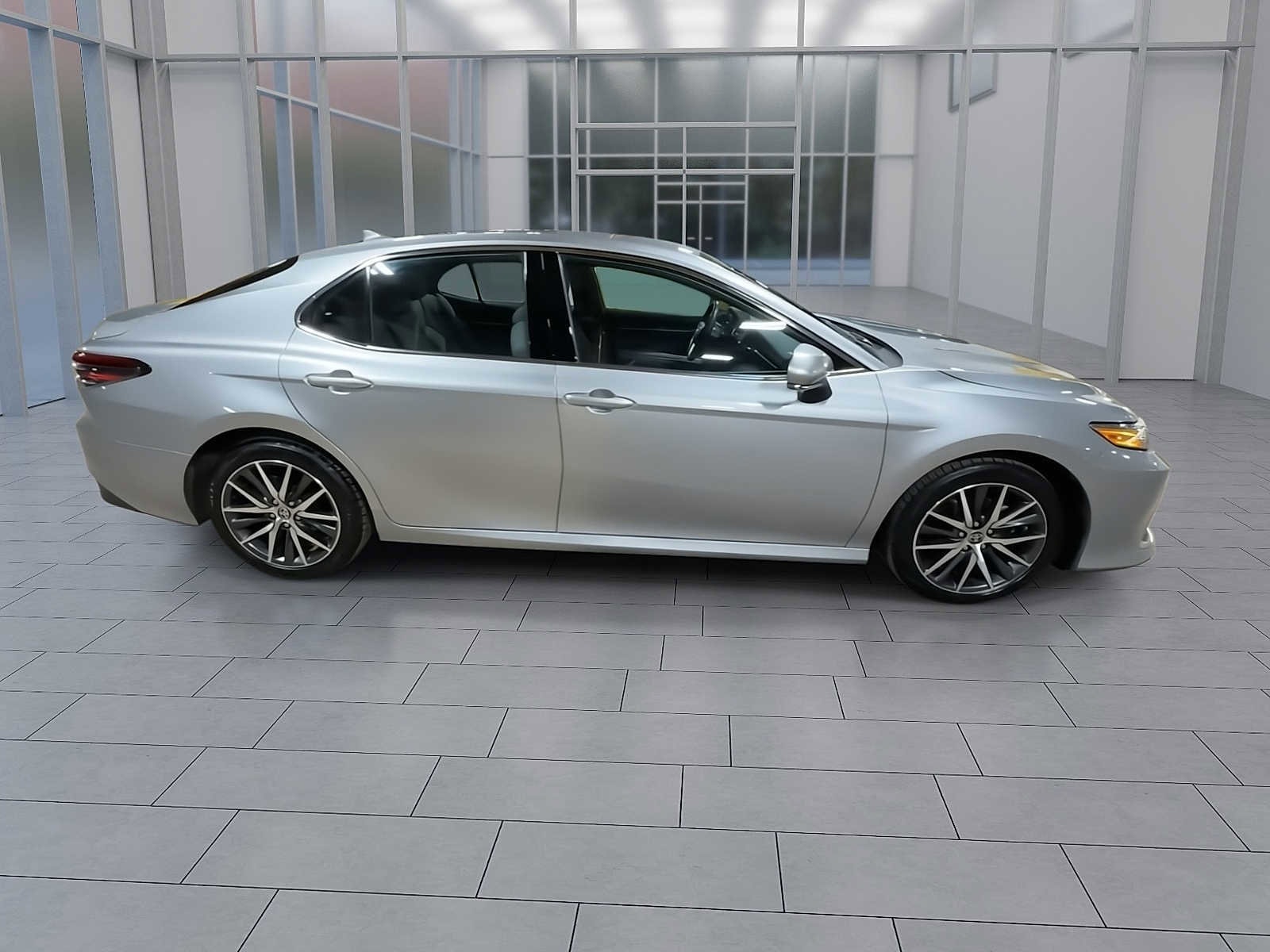 Thumbnail: 2023 Toyota Camry - 9