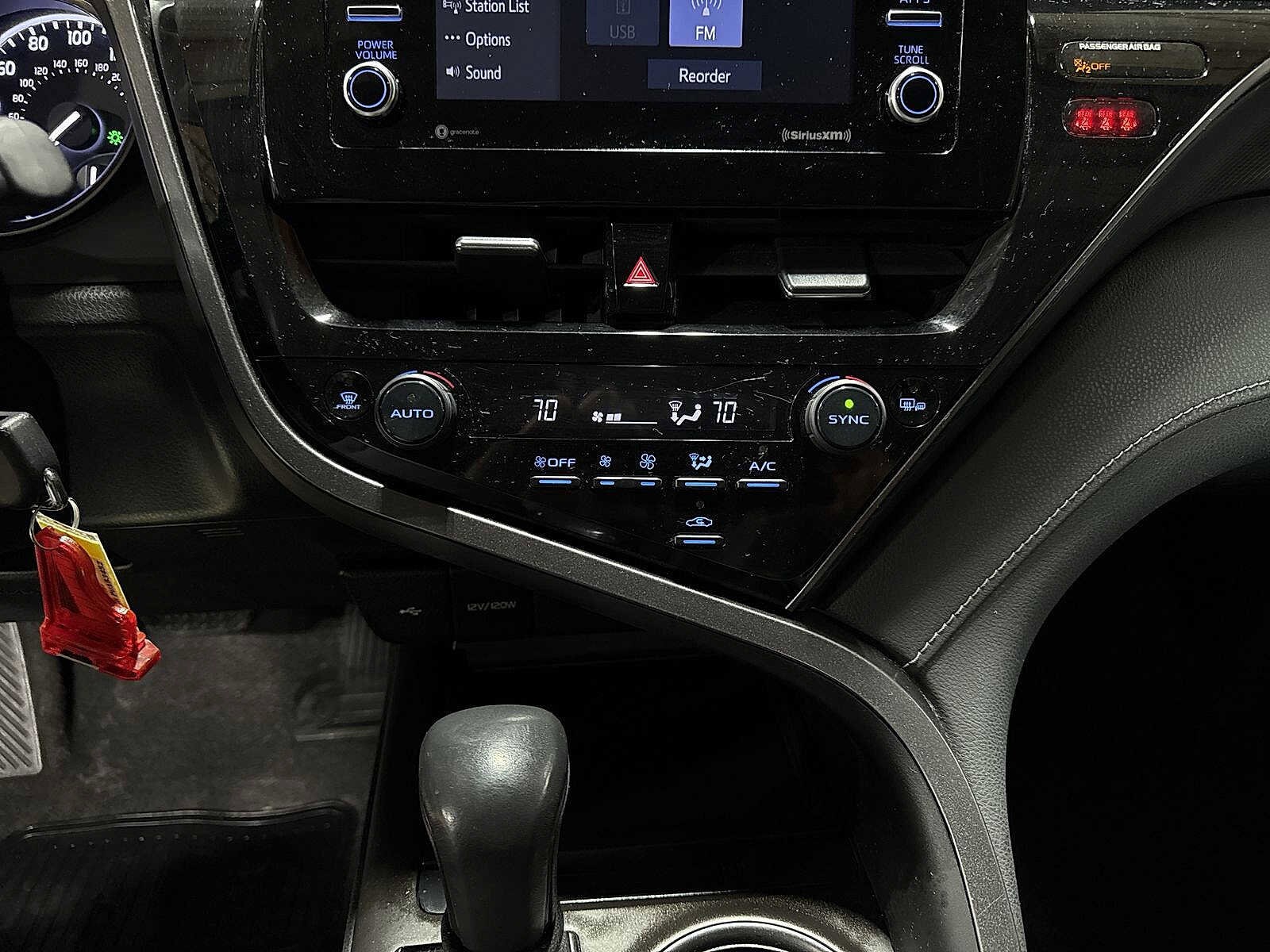 Thumbnail: 2023 Toyota Camry - 21