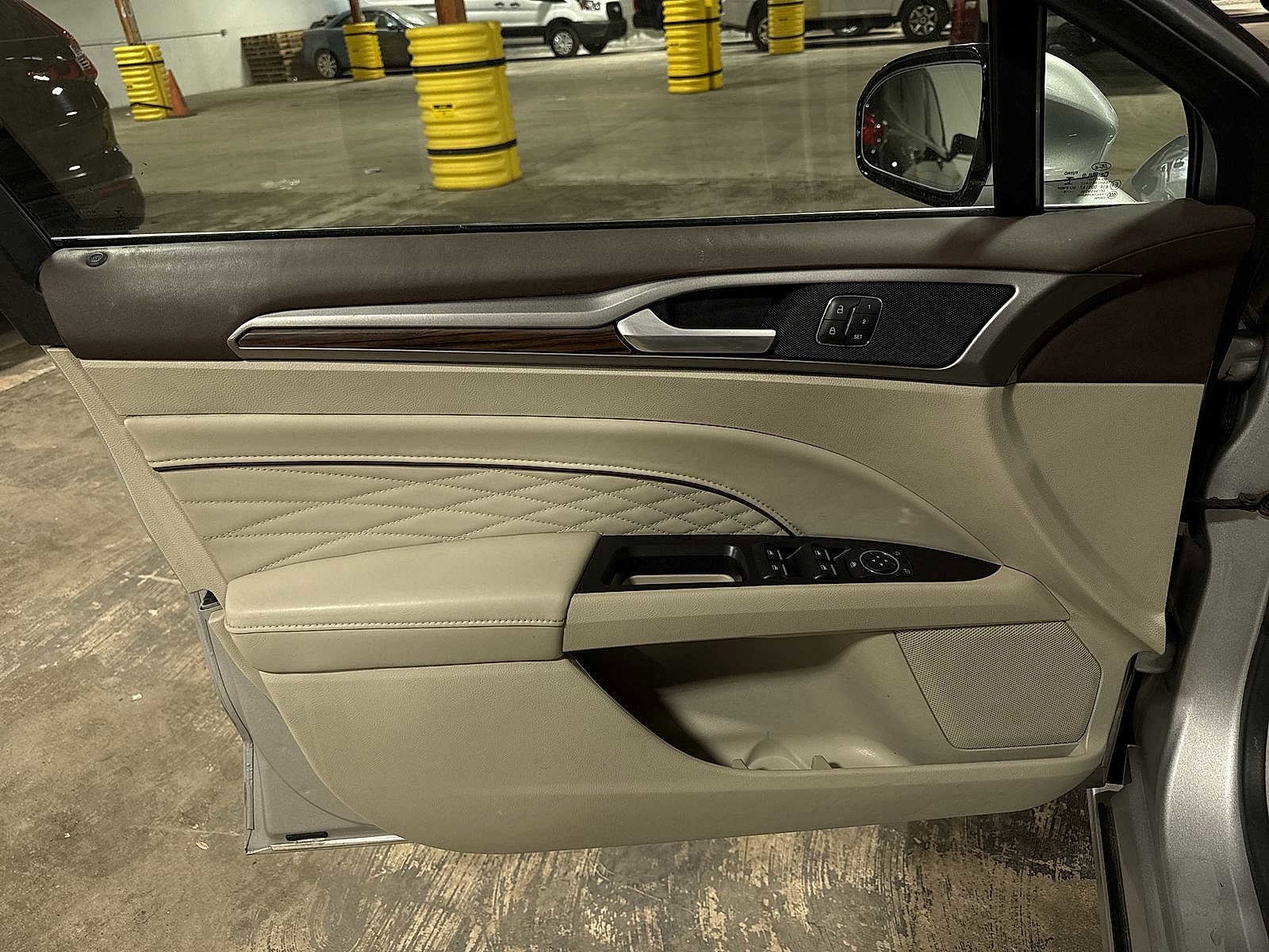 Thumbnail: 2017 Ford Fusion - 30