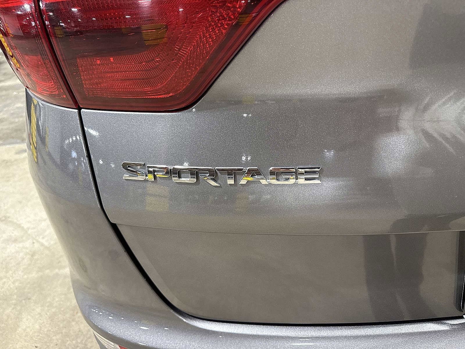 Thumbnail: 2017 Kia Sportage - 24