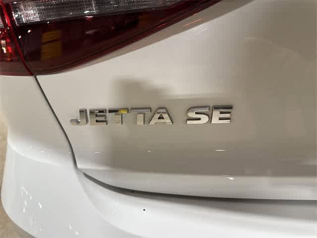 Thumbnail: 2017 Volkswagen Jetta - 25