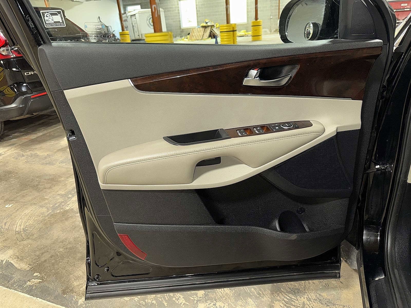 Thumbnail: 2018 Kia Sorento - 30