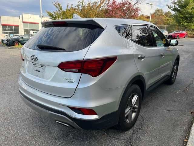 Thumbnail: 2017 Hyundai Santa Fe - 4