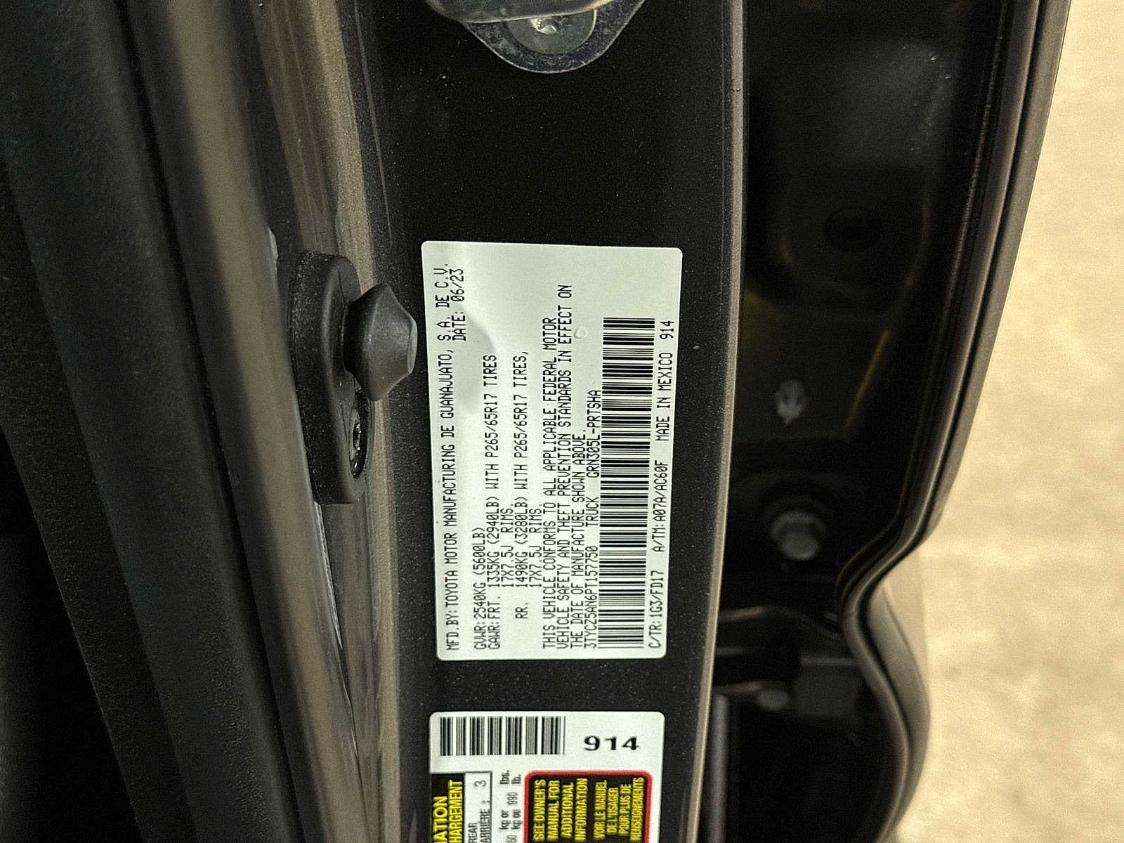 Thumbnail: 2023 Toyota Tacoma - 14