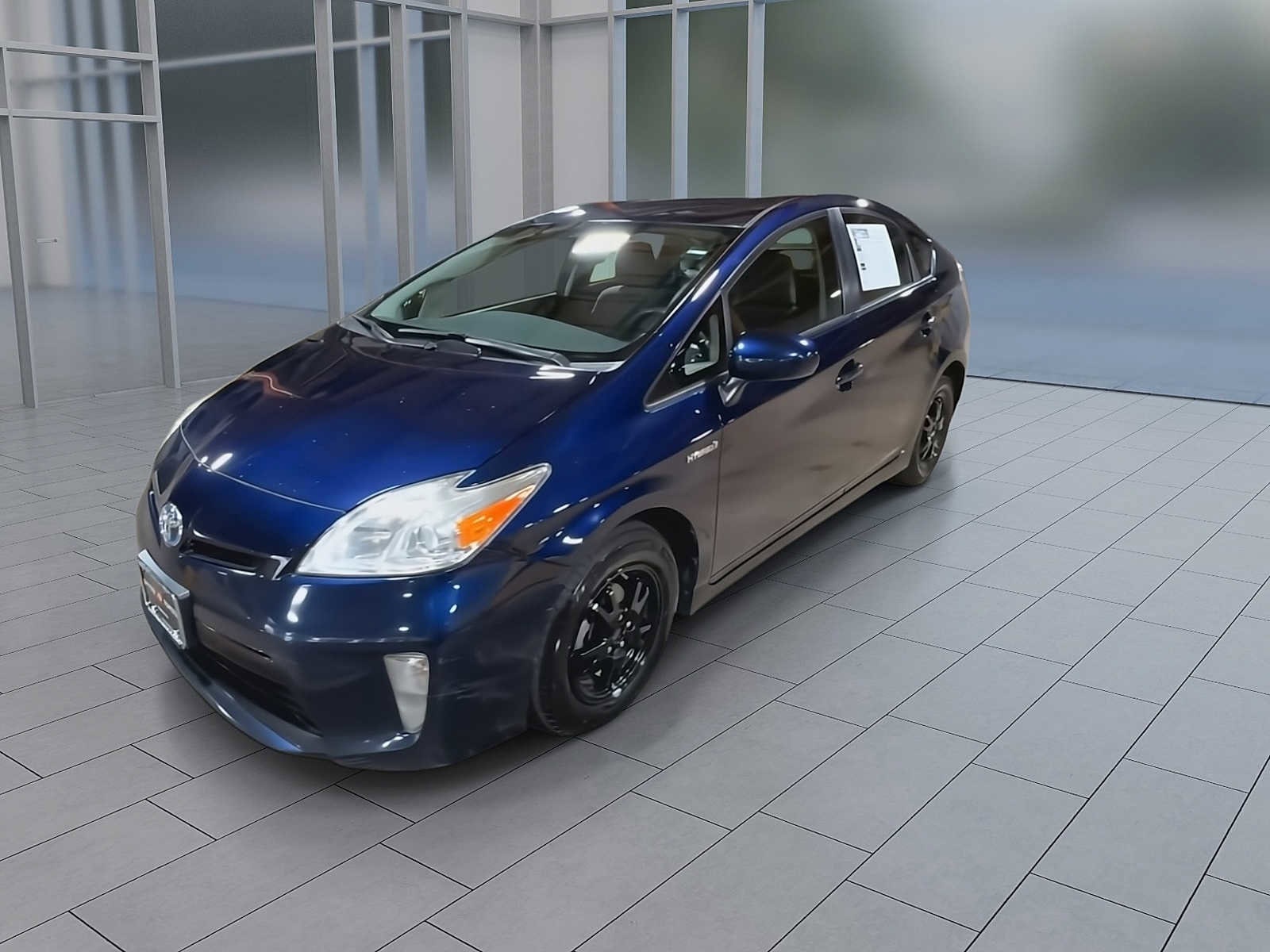 Thumbnail: 2015 Toyota Prius - 2
