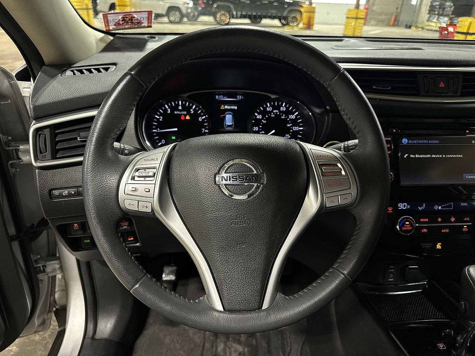 Thumbnail: 2015 Nissan Rogue - 18