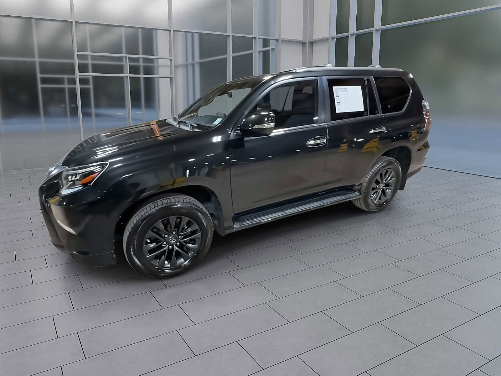 Thumbnail: 2023 Lexus GX - 4