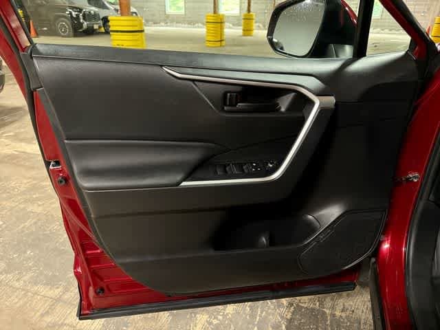 Thumbnail: 2023 Toyota RAV4 - 28