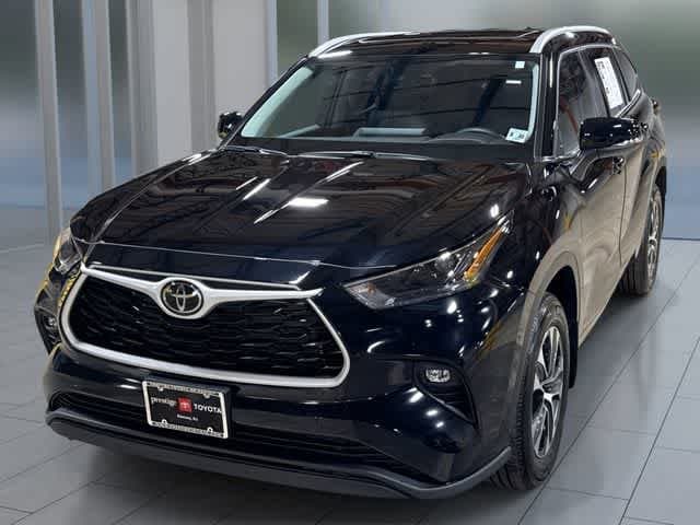 Thumbnail: 2025 Toyota Highlander - 1