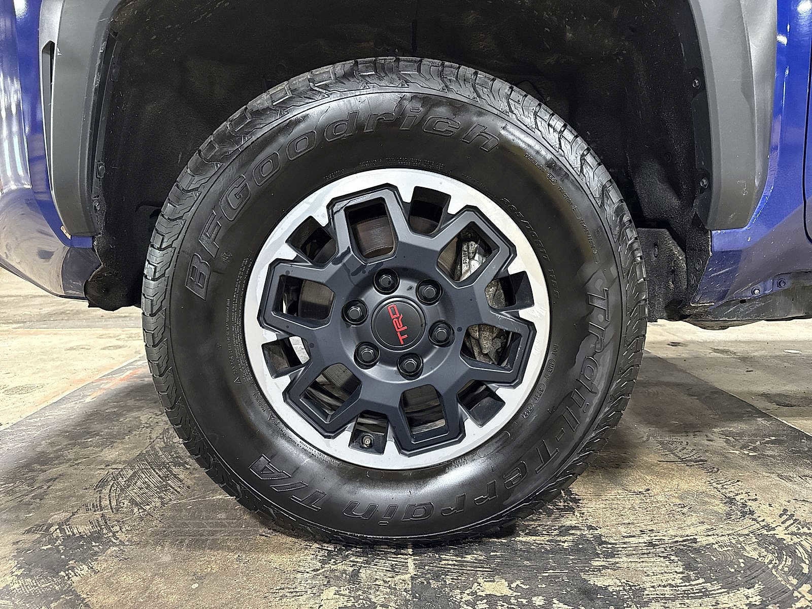 Thumbnail: 2024 Toyota Tacoma - 10