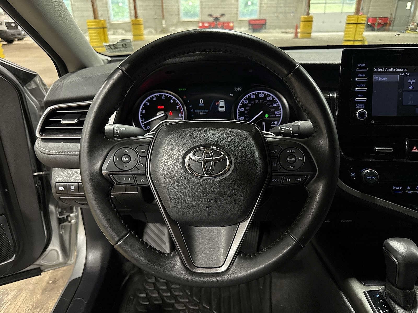 Thumbnail: 2023 Toyota Camry - 18