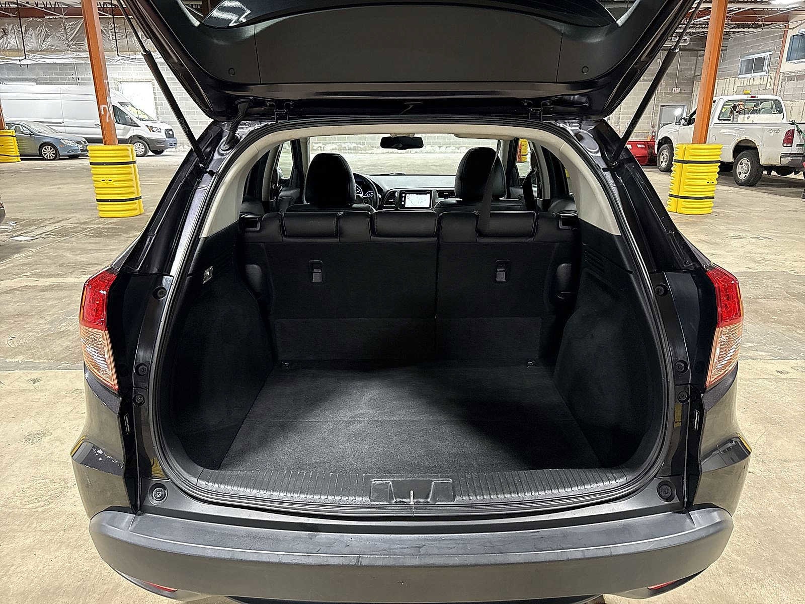 Thumbnail: 2017 Honda HR-V - 10