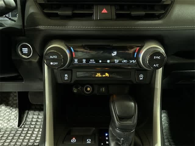 2023 Toyota RAV4 XLE 21