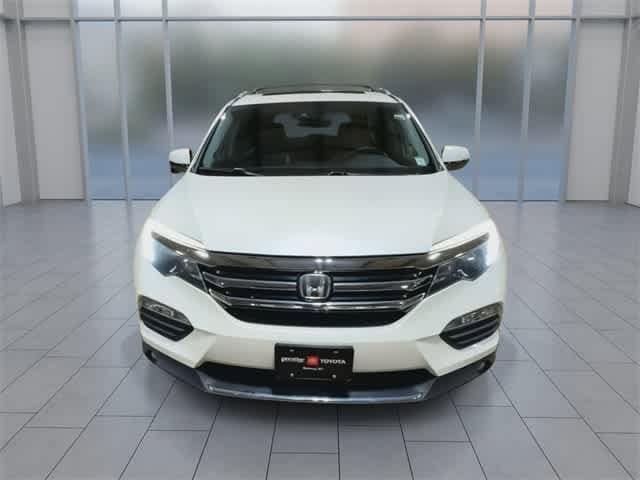 Thumbnail: 2017 Honda Pilot - 4