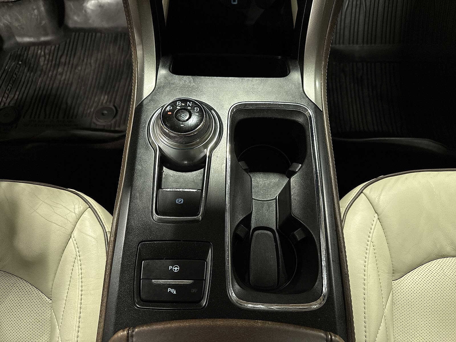 Thumbnail: 2017 Ford Fusion - 31