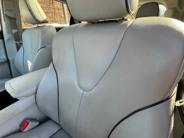 Thumbnail: 2012 Toyota Venza - 7