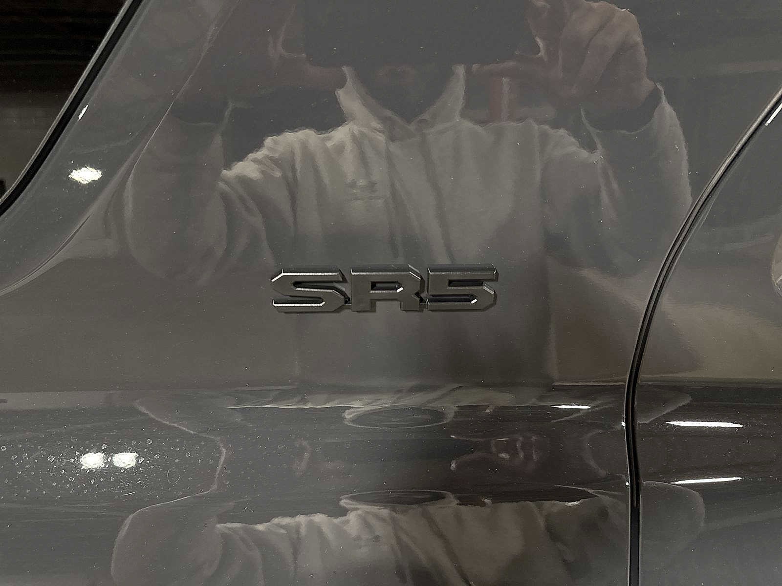 Thumbnail: 2025 Toyota 4Runner - 25