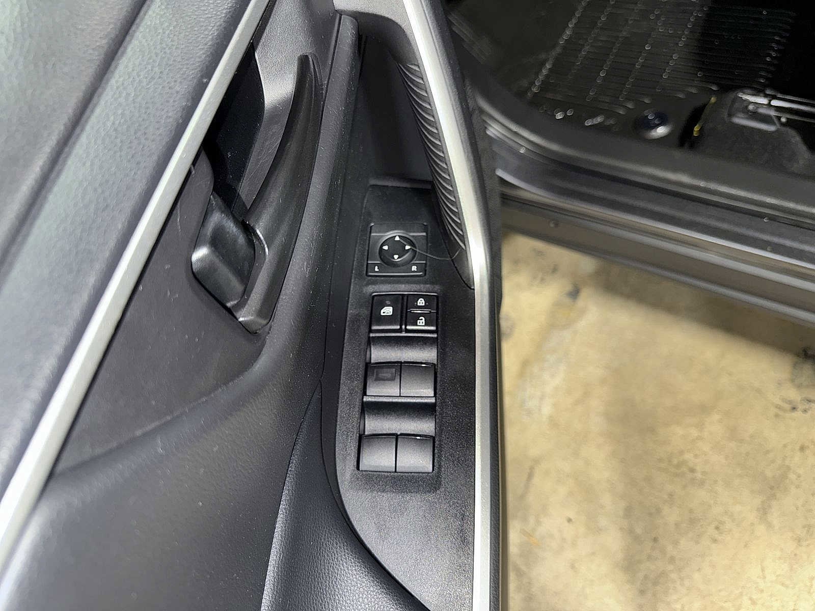 Thumbnail: 2023 Toyota RAV4 - 22