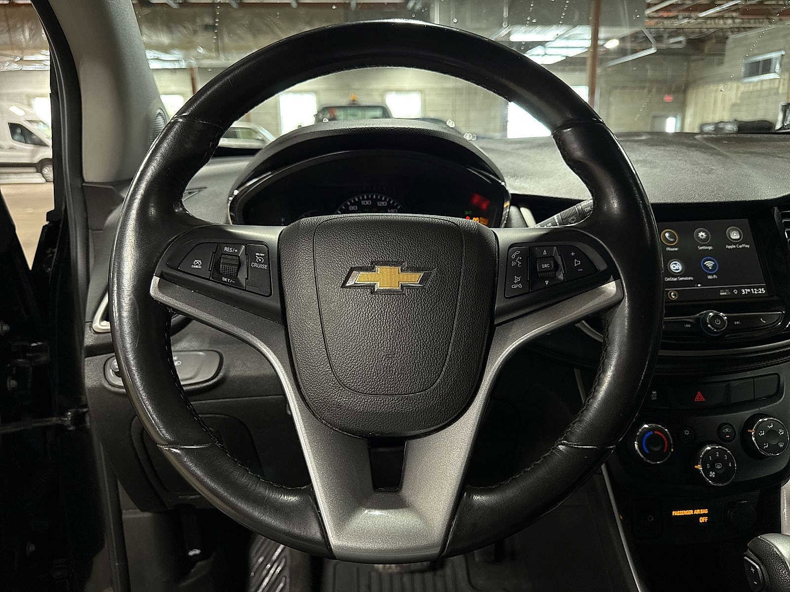 Thumbnail: 2019 Chevrolet Trax - 18