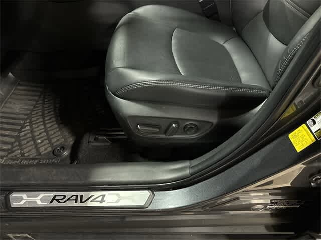 Thumbnail: 2023 Toyota RAV4 - 23