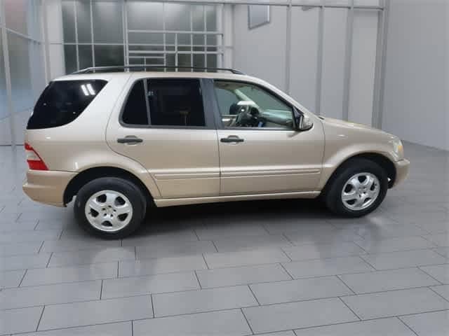 Thumbnail: 2002 Mercedes-Benz M-Class - 9