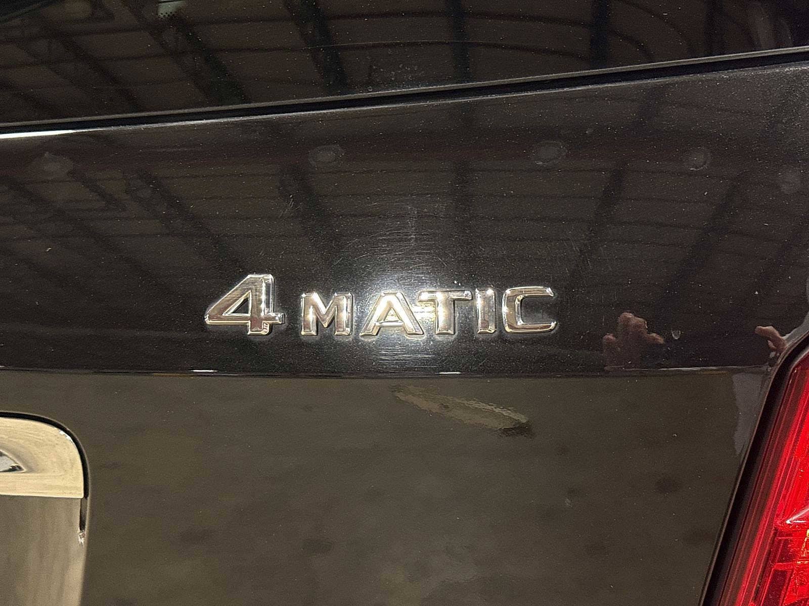 Thumbnail: 2011 Mercedes-Benz GL-Class - 29