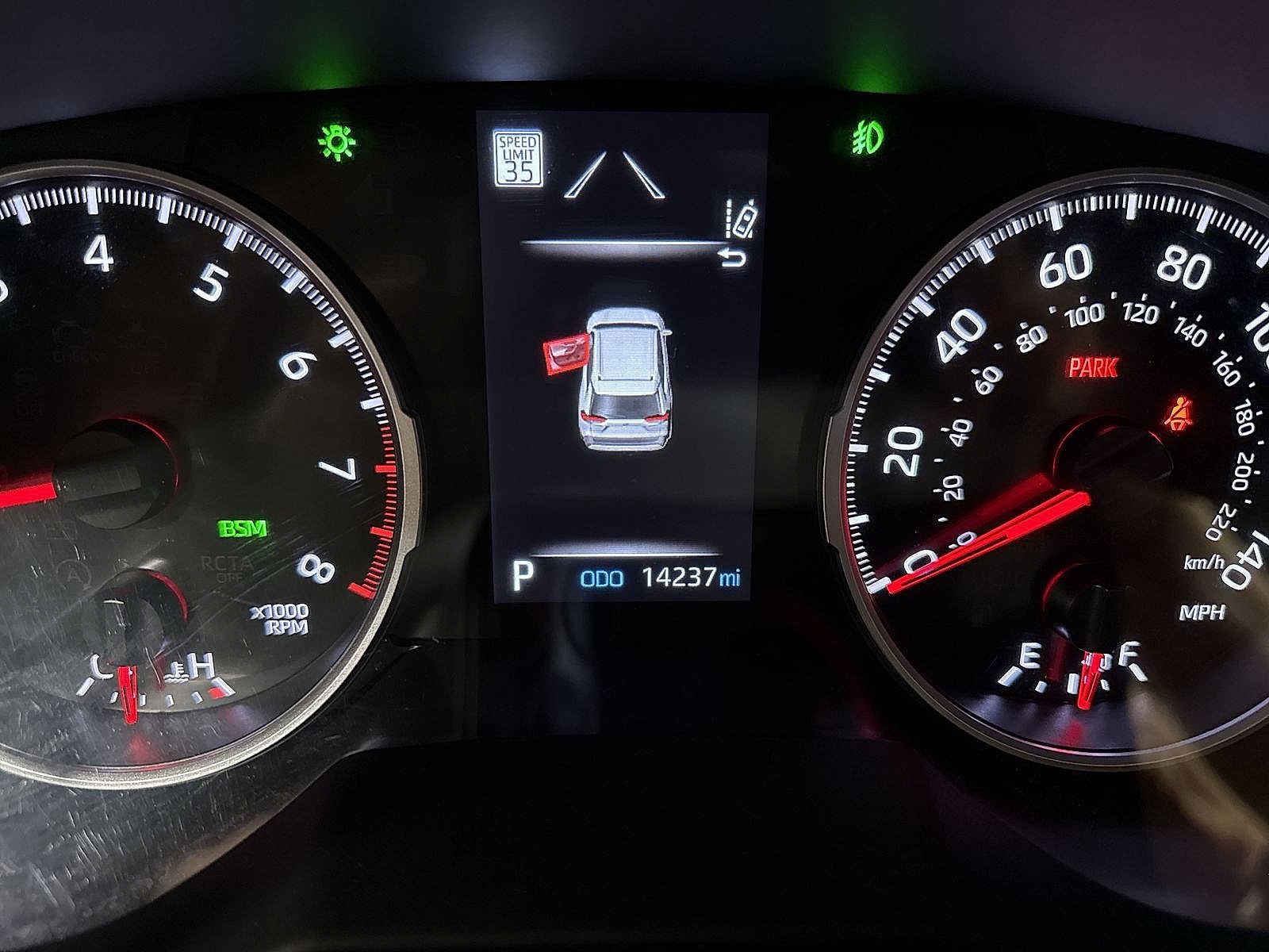 Thumbnail: 2022 Toyota RAV4 - 19