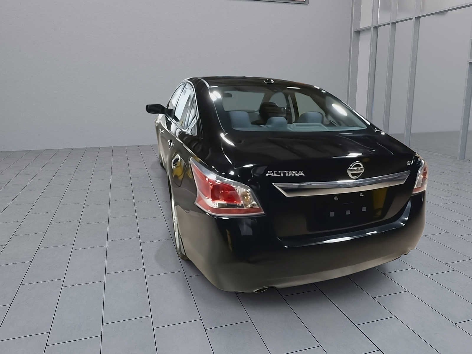 Thumbnail: 2015 Nissan Altima - 7