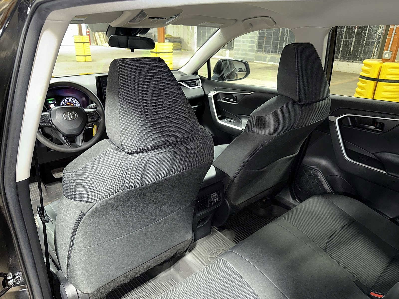 Thumbnail: 2020 Toyota RAV4 - 26