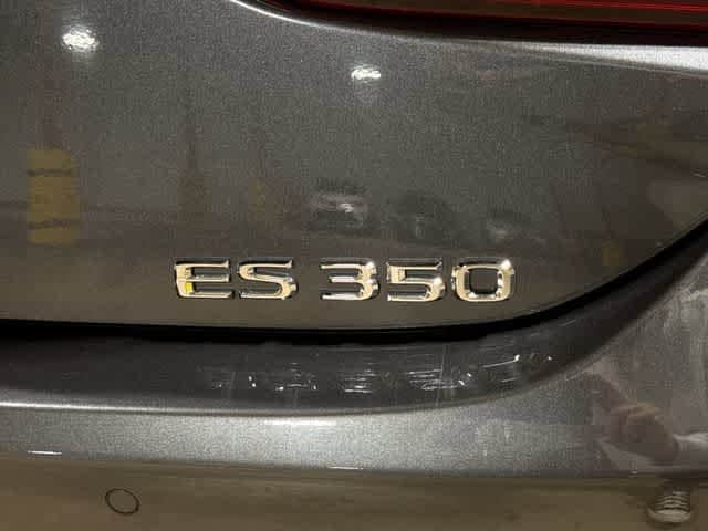 Thumbnail: 2023 Lexus ES - 26