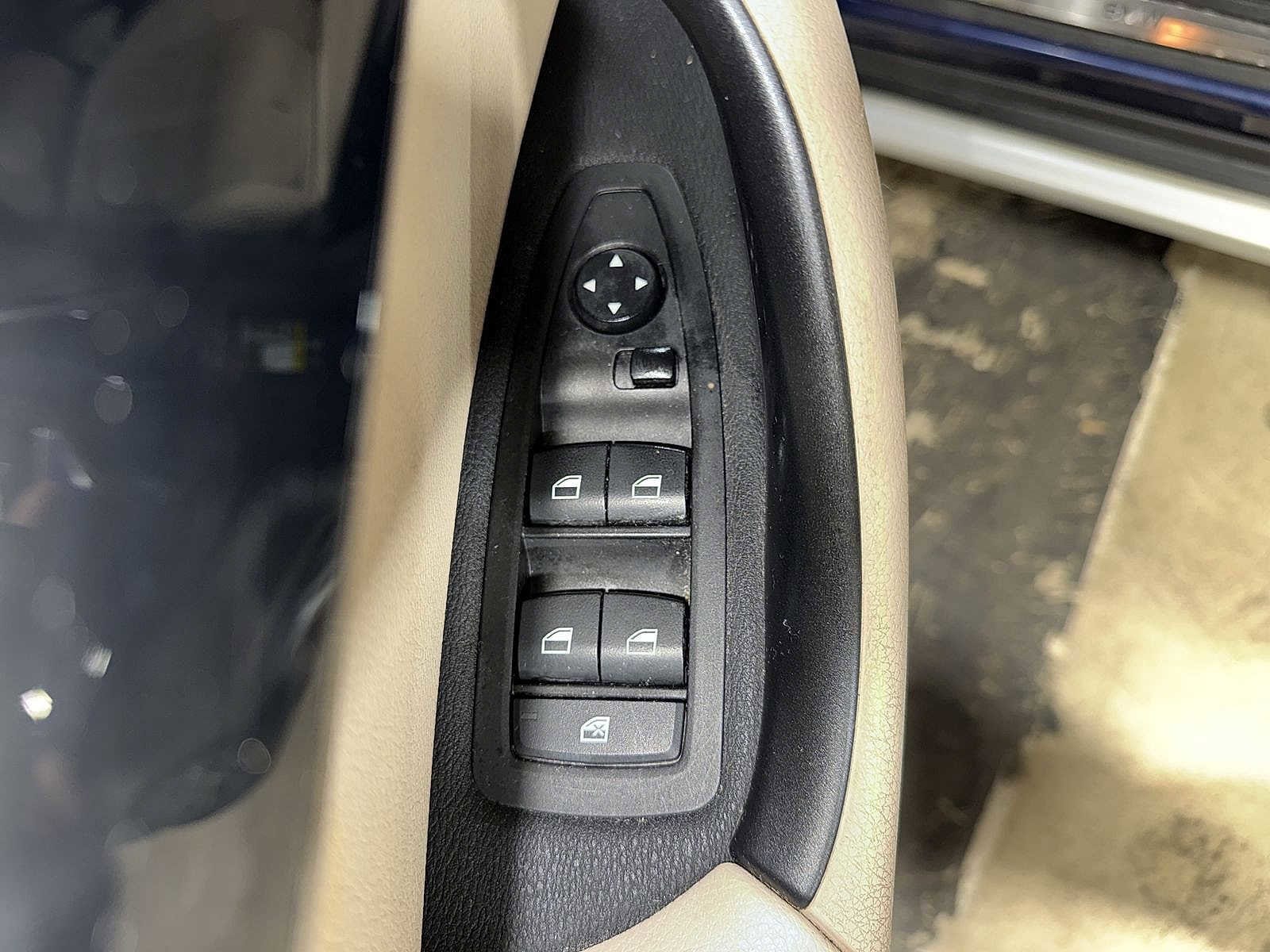 Thumbnail: 2019 BMW X1 - 23