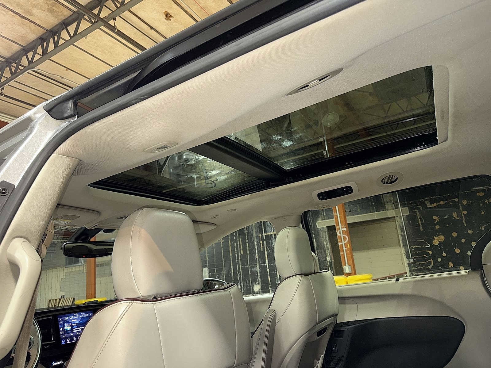 Thumbnail: 2019 Chrysler Pacifica - 26