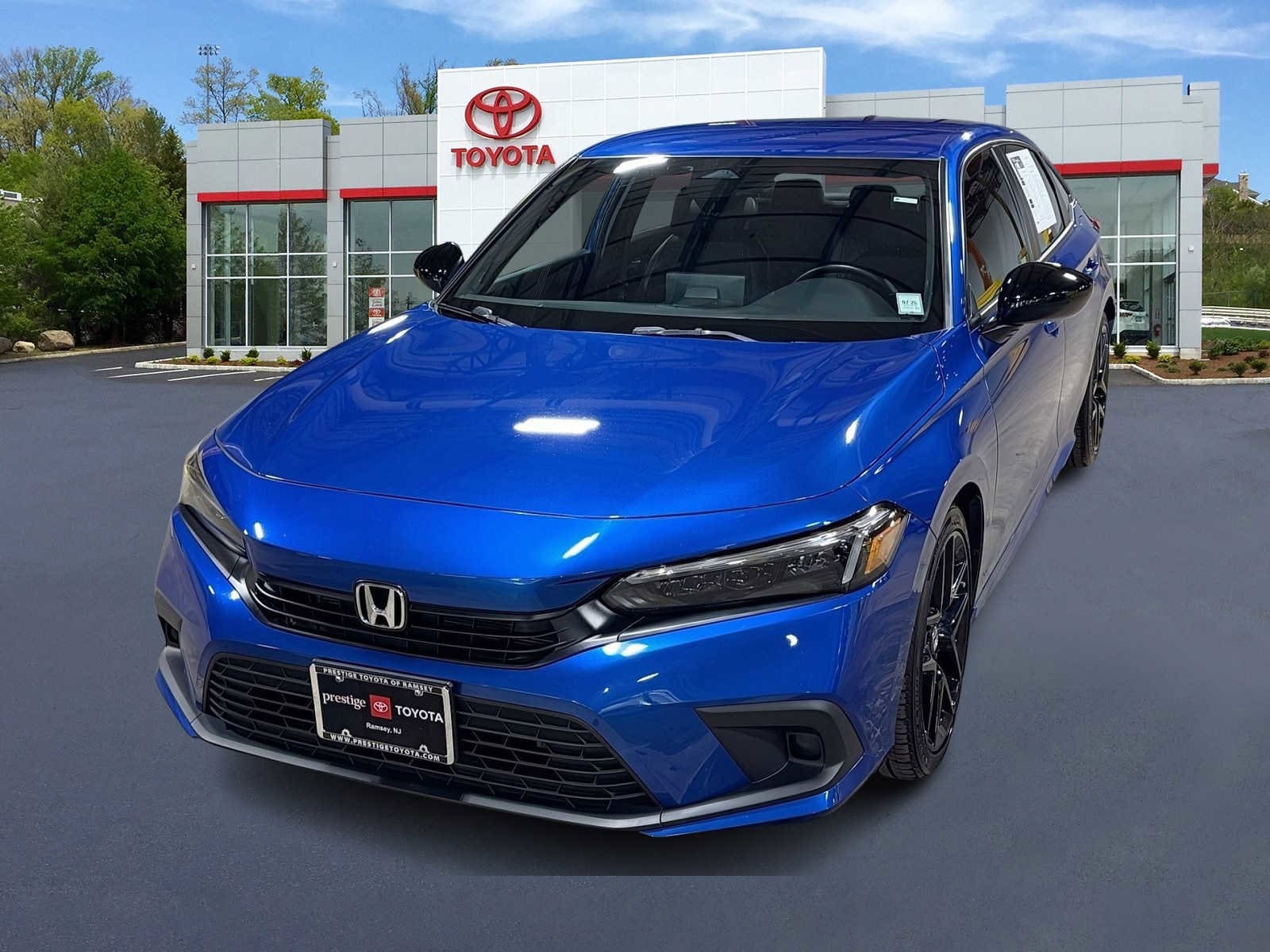 Thumbnail: 2024 Honda Civic - 1