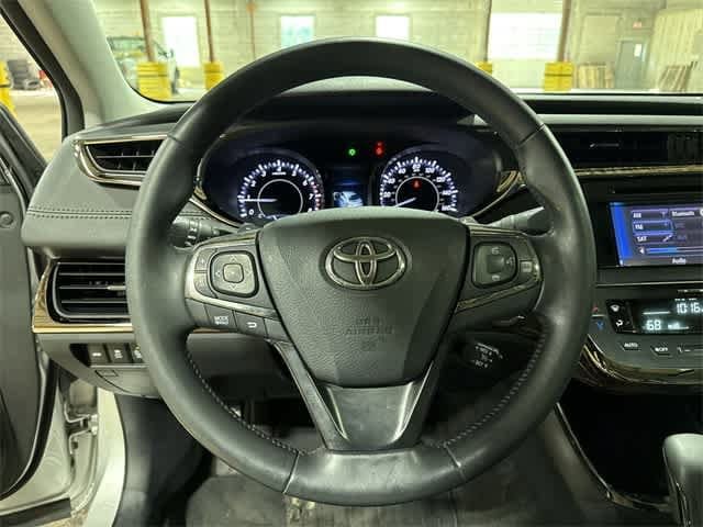 Thumbnail: 2013 Toyota Avalon - 17