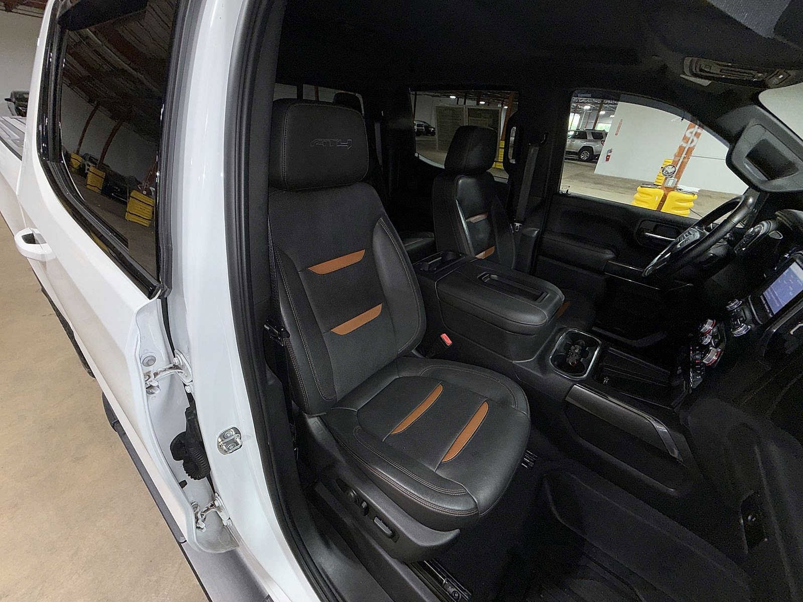 Thumbnail: 2019 GMC Sierra 1500 - 16