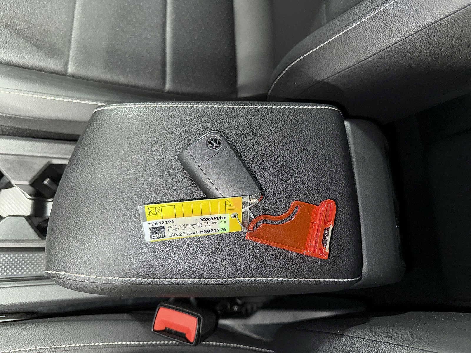 Thumbnail: 2021 Volkswagen Tiguan - 34