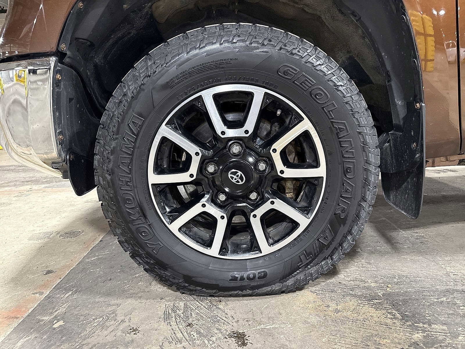 Thumbnail: 2017 Toyota Tundra - 10