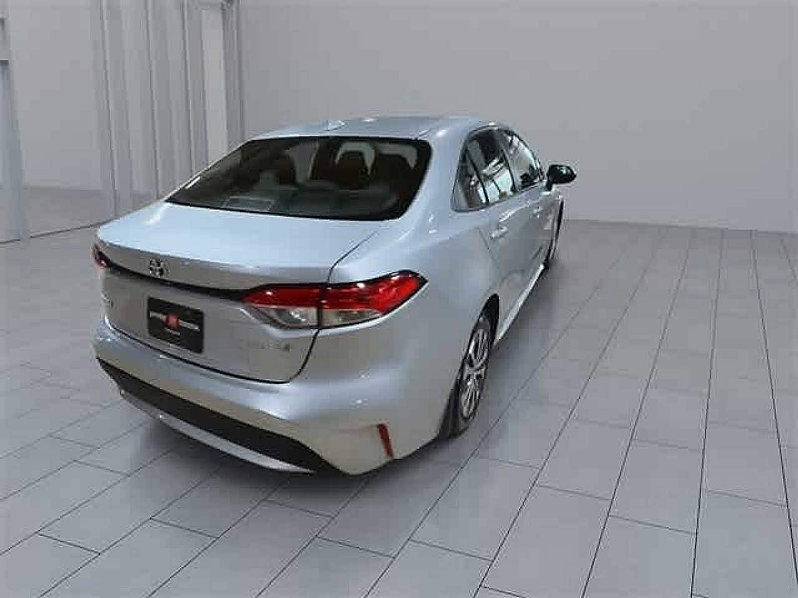 Thumbnail: 2021 Toyota Corolla - 14