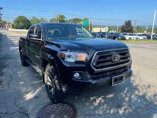 Thumbnail: 2022 Toyota Tacoma - 3