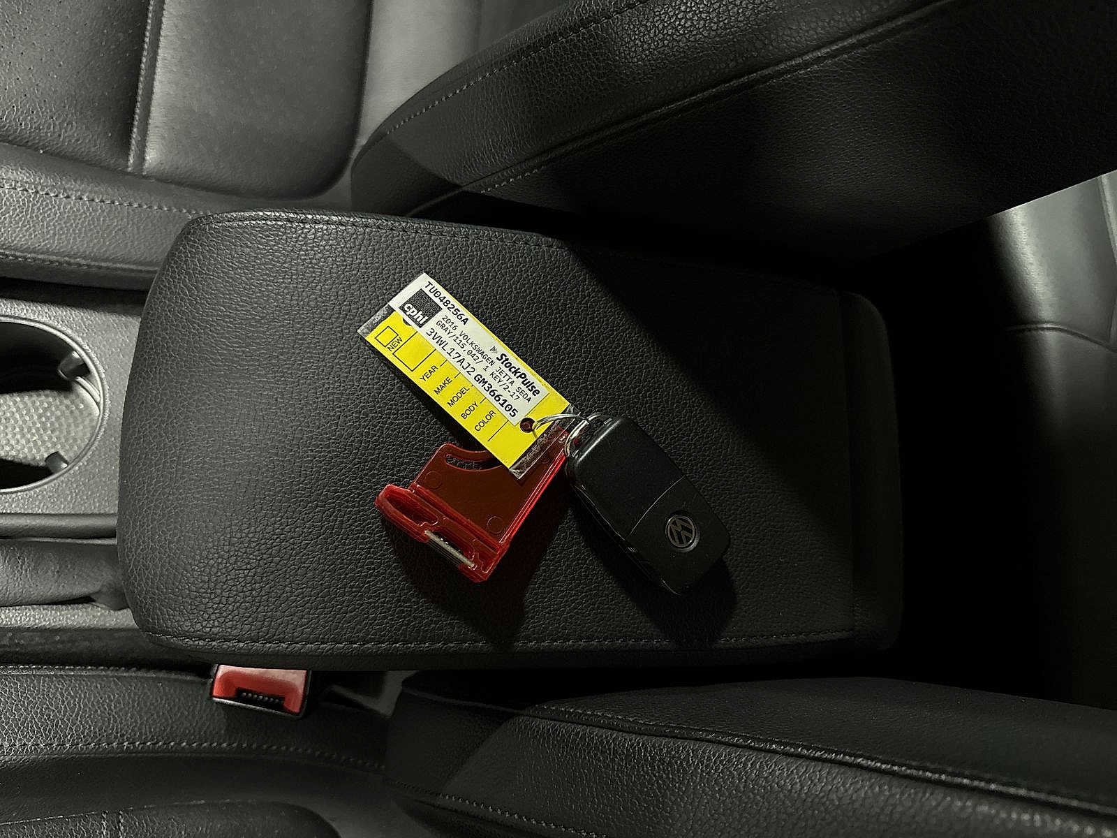 Thumbnail: 2016 Volkswagen Jetta - 33